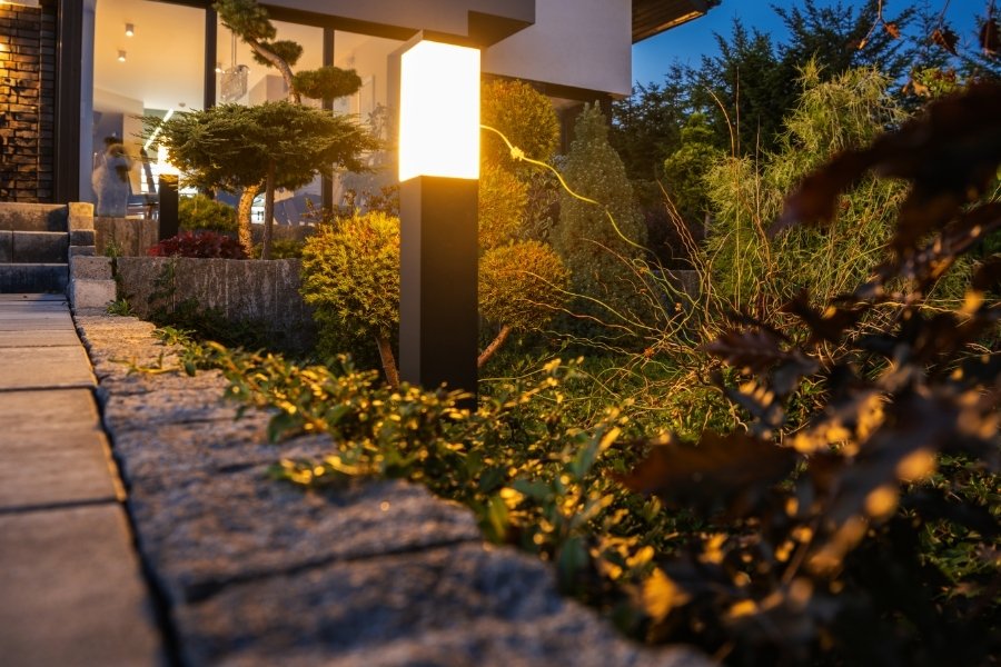 Top Landscape Lighting Pros Delivering Style, Safety, and Longevity